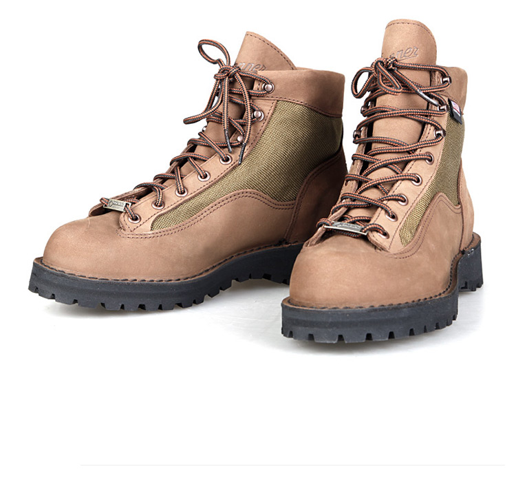 danner 轻兵器 ii 登山靴 6寸 33000 全粒面牛皮尼龙拼接面料 v底